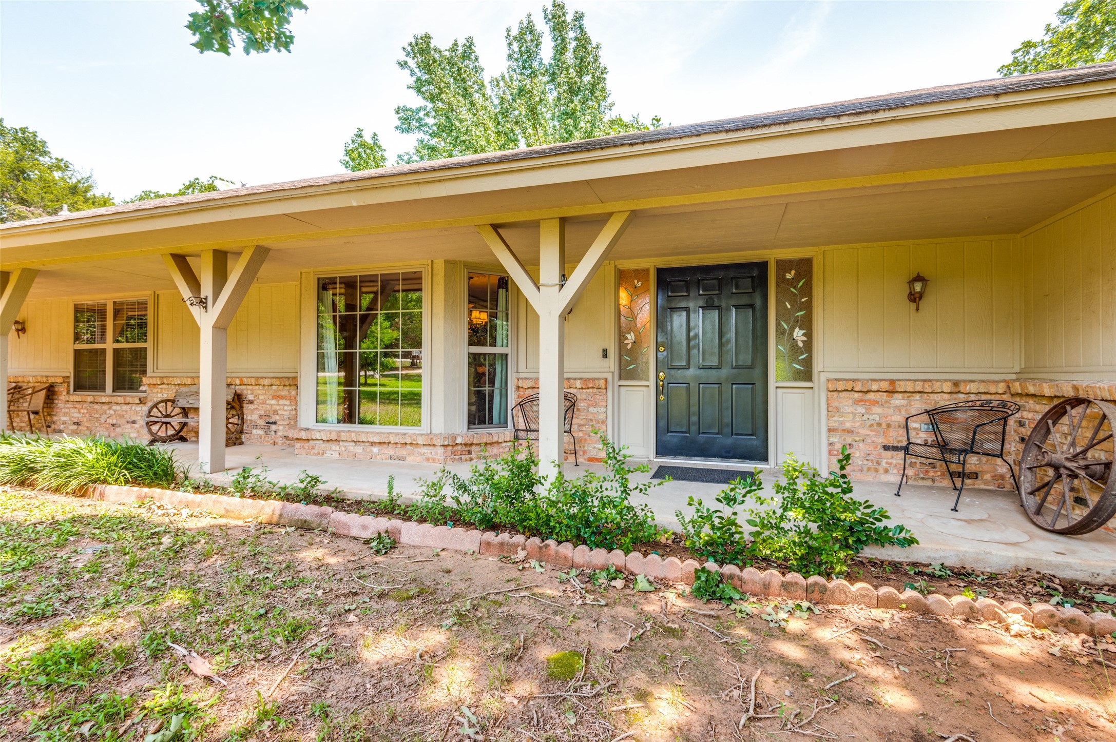 5019 Hidden Oaks Lane Arlington TX 76017