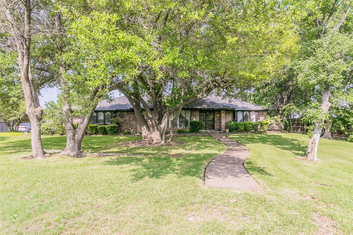 709 Verna Trail N Fort Worth TX 76108