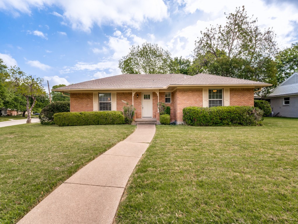 6224 Berryhill Street Dallas TX 75231