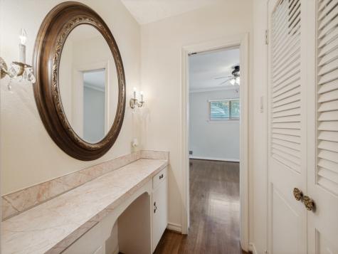 6224 Berryhill Street Dallas TX 75231
