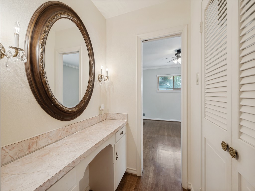6224 Berryhill Street Dallas TX 75231
