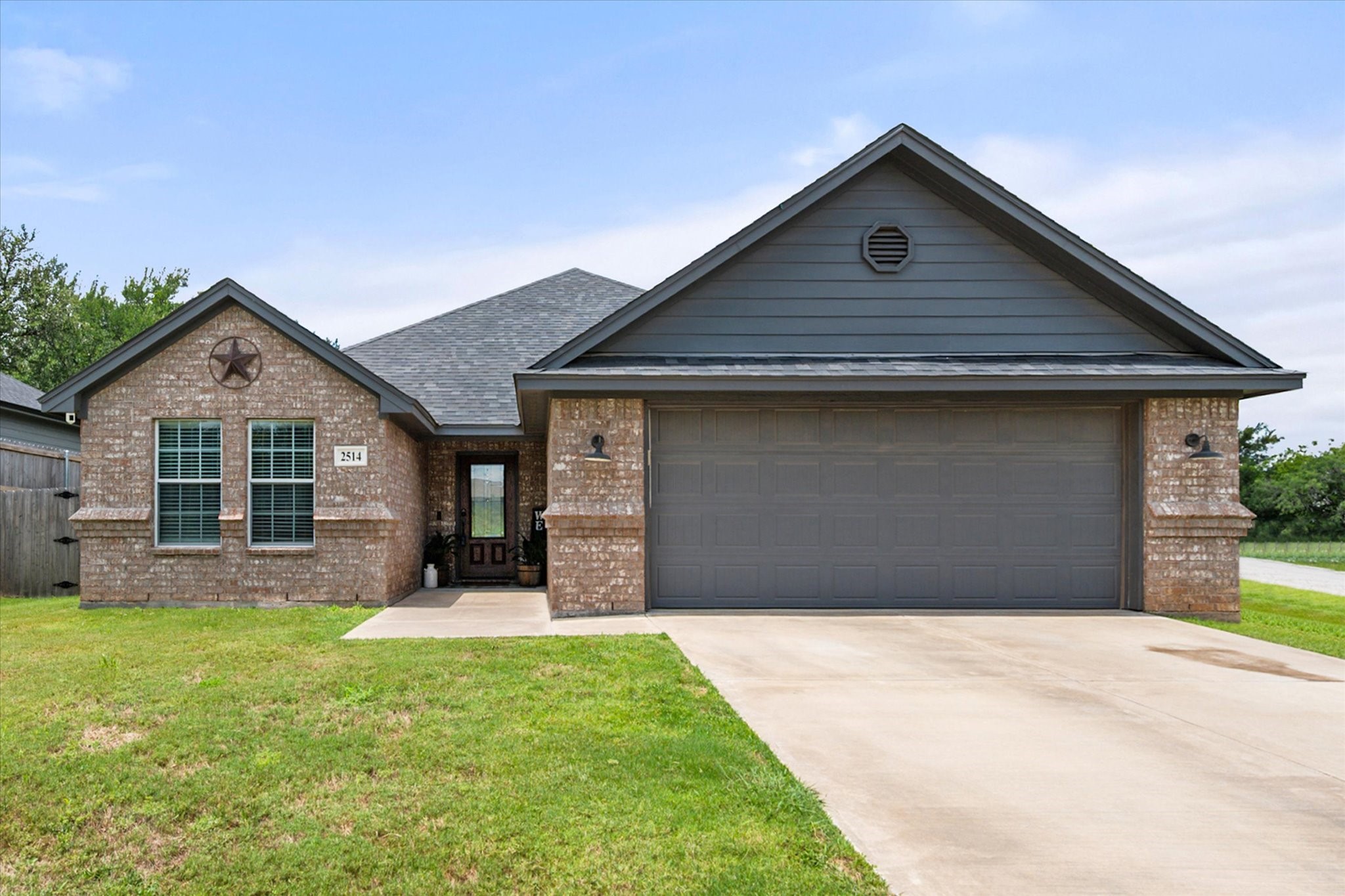 2514 San Gabriel Drive Granbury TX 76048