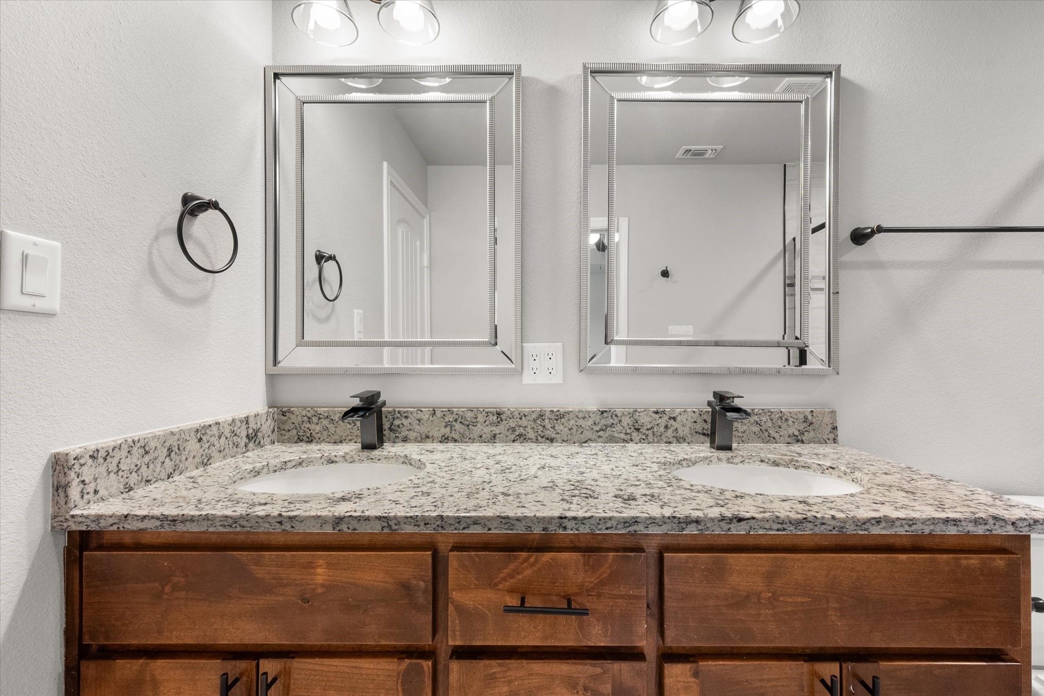 2514 San Gabriel Drive Granbury TX 76048