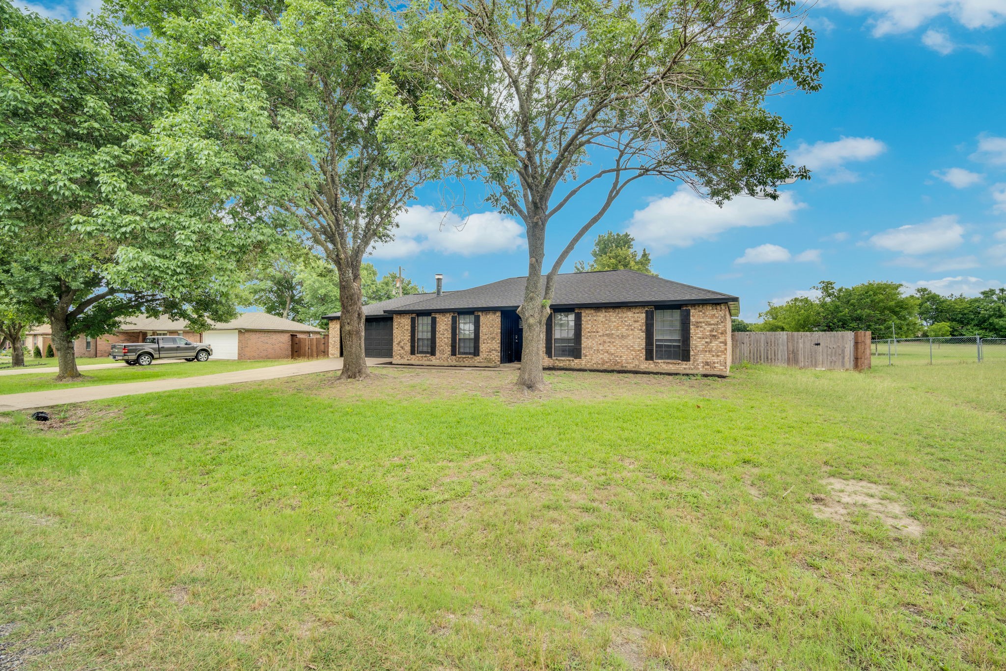 114 Becky Lane Waxahachie TX 75165