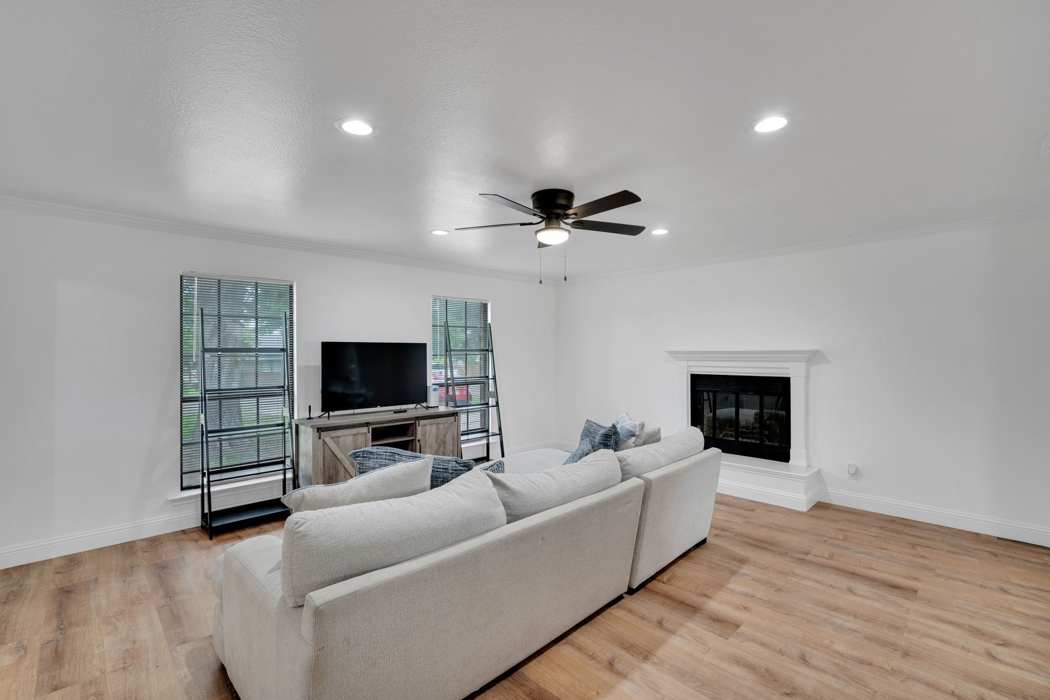 114 Becky Lane Waxahachie TX 75165