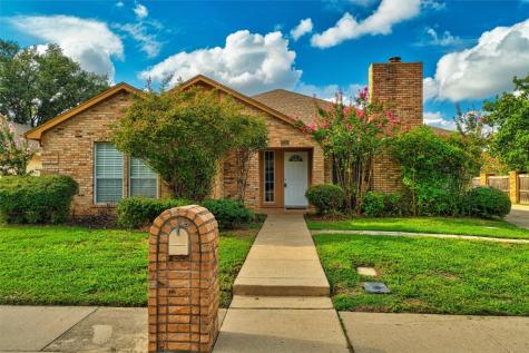2416 Garden Park Court Arlington TX 76013