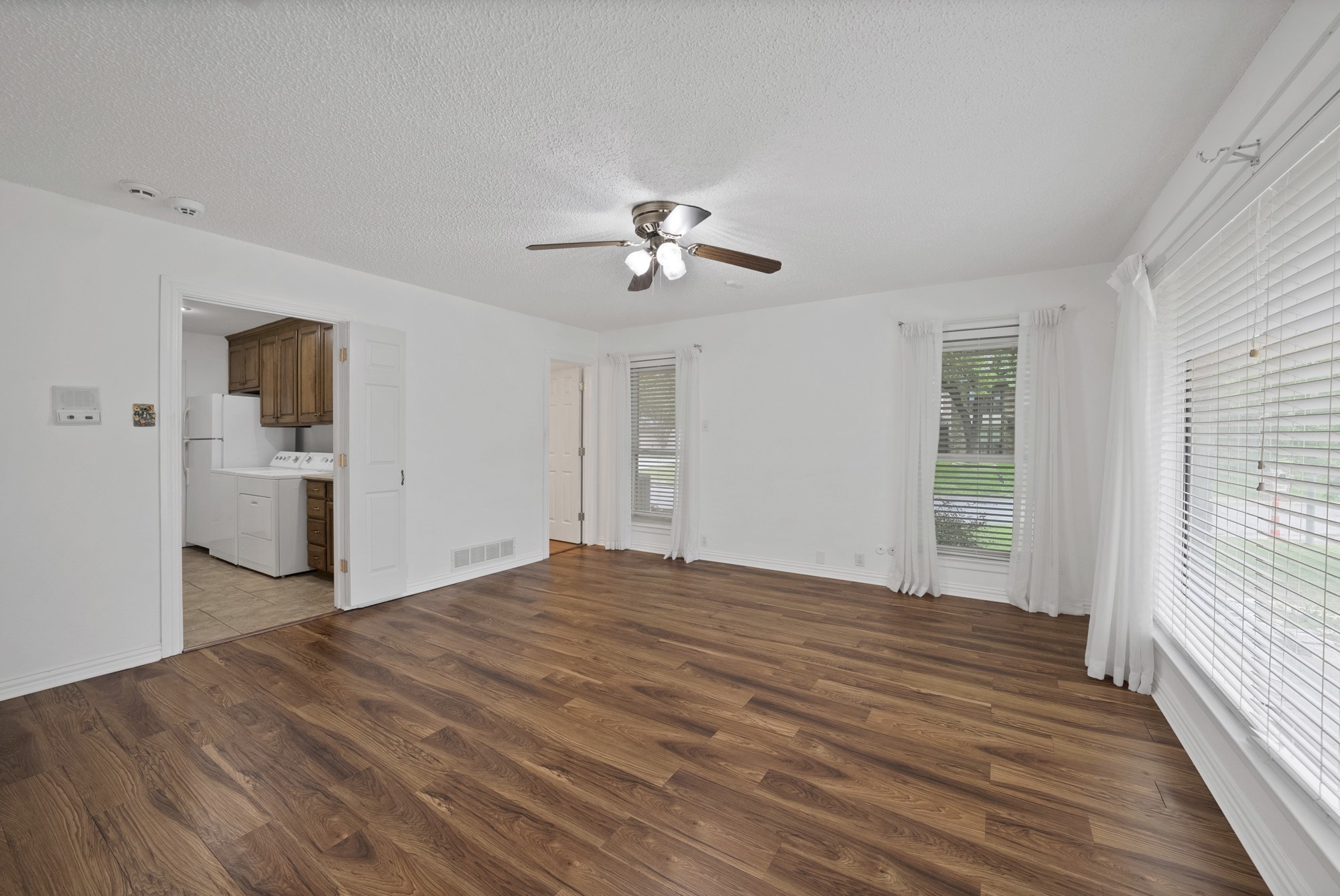 1008 Loch Lomond Drive Arlington TX 76012