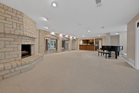 1008 Loch Lomond Drive Arlington TX 76012