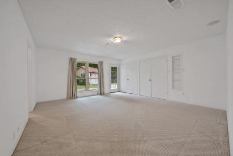 1008 Loch Lomond Drive Arlington TX 76012