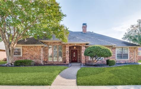 2122 Rolling Oak Lane Garland TX 75044