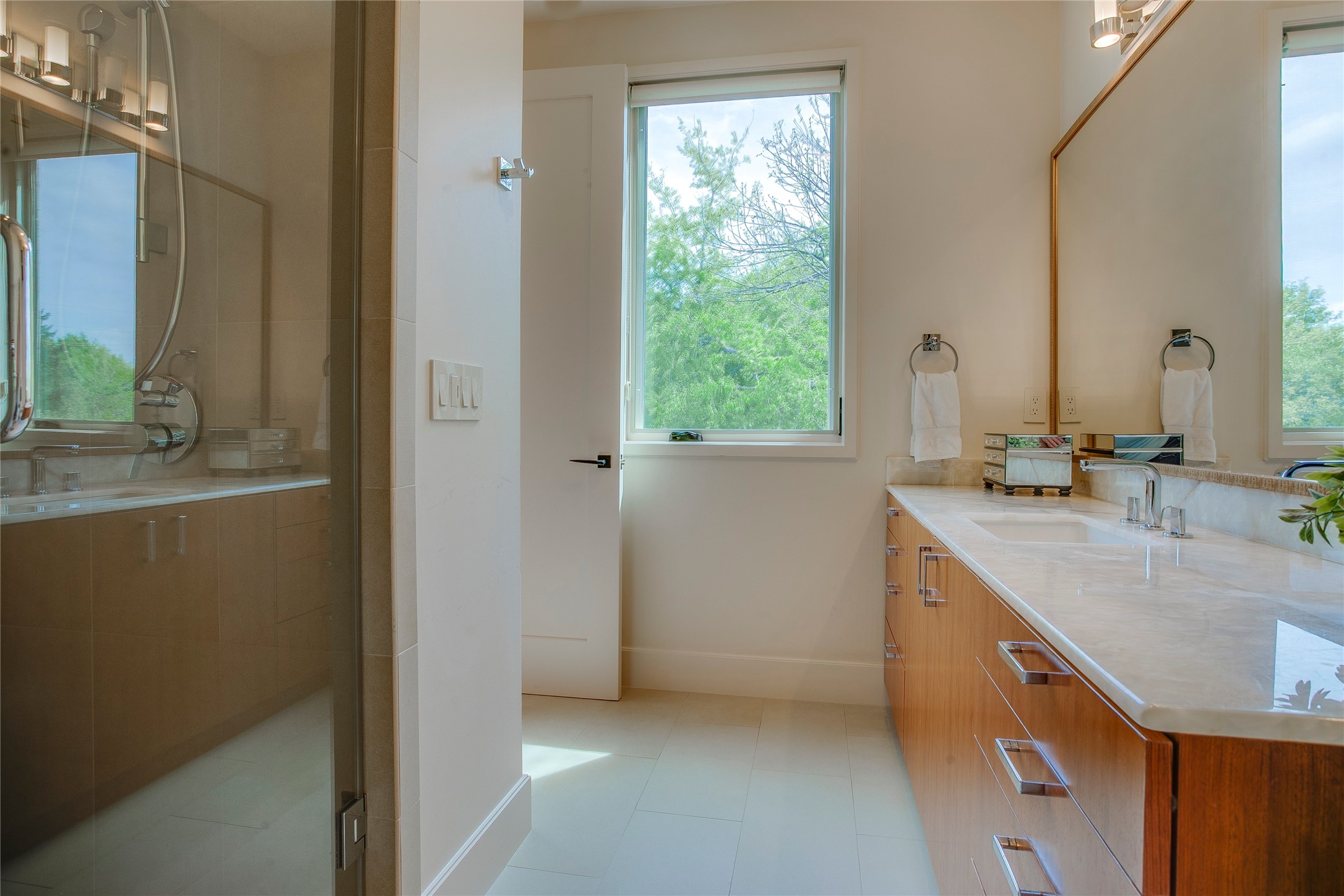 48 Ash Bluff Lane Dallas TX 75248