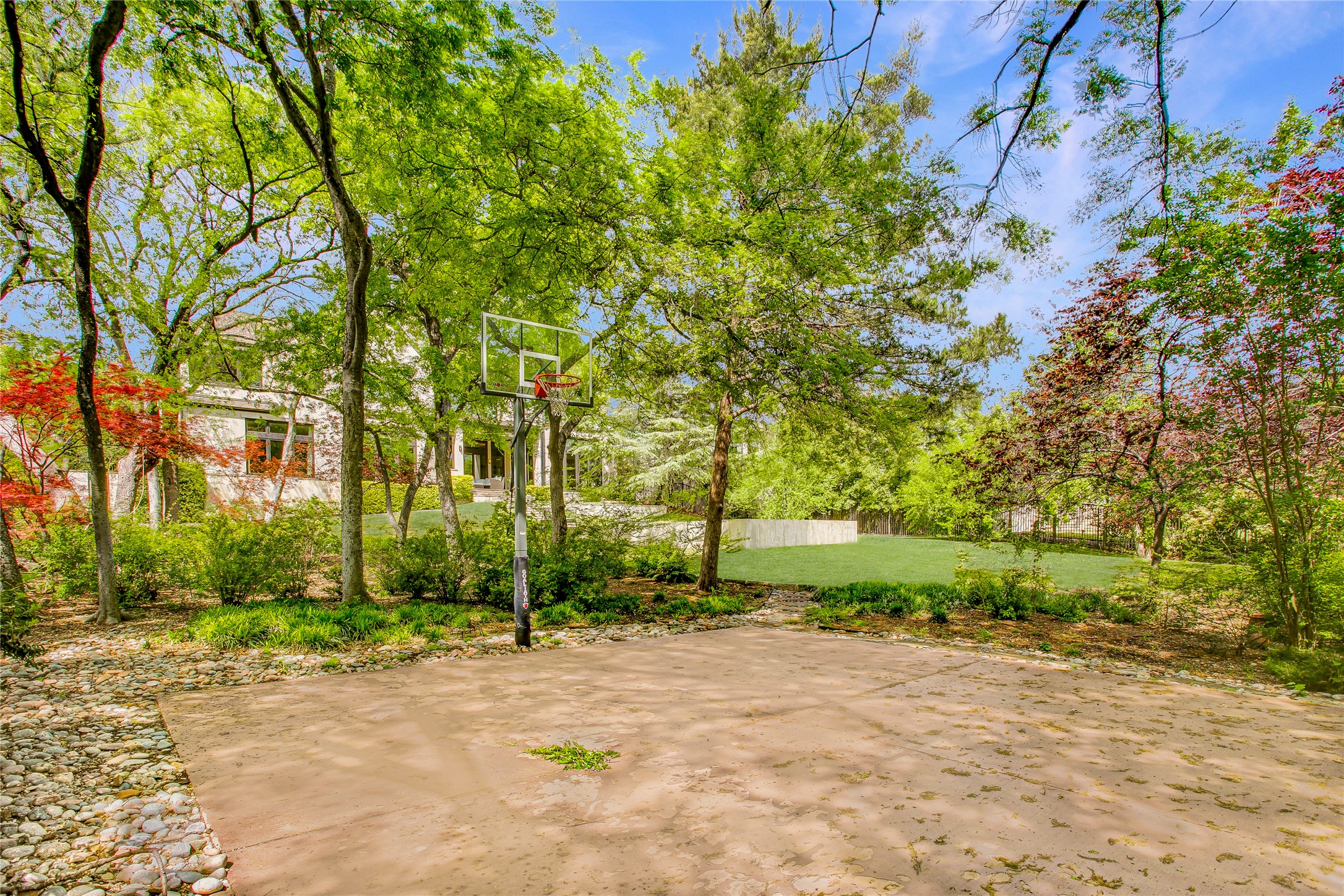 48 Ash Bluff Lane Dallas TX 75248
