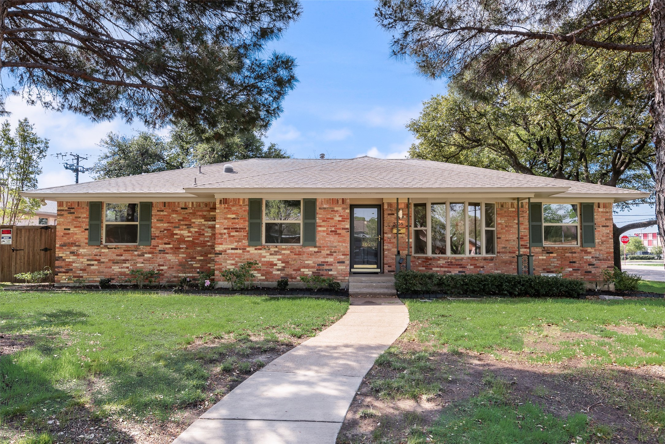 3106 Sharpview Lane Dallas TX 75228