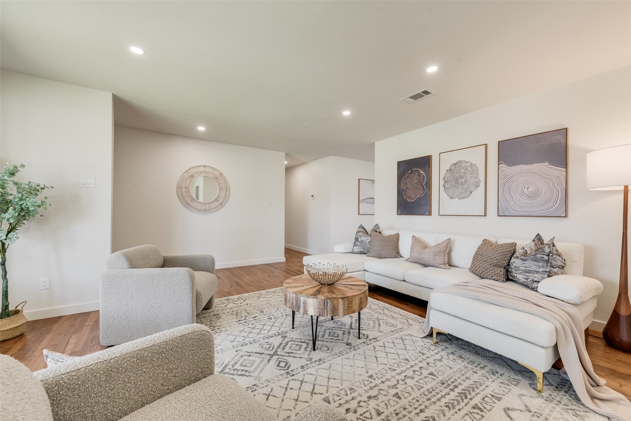 3106 Sharpview Lane Dallas TX 75228