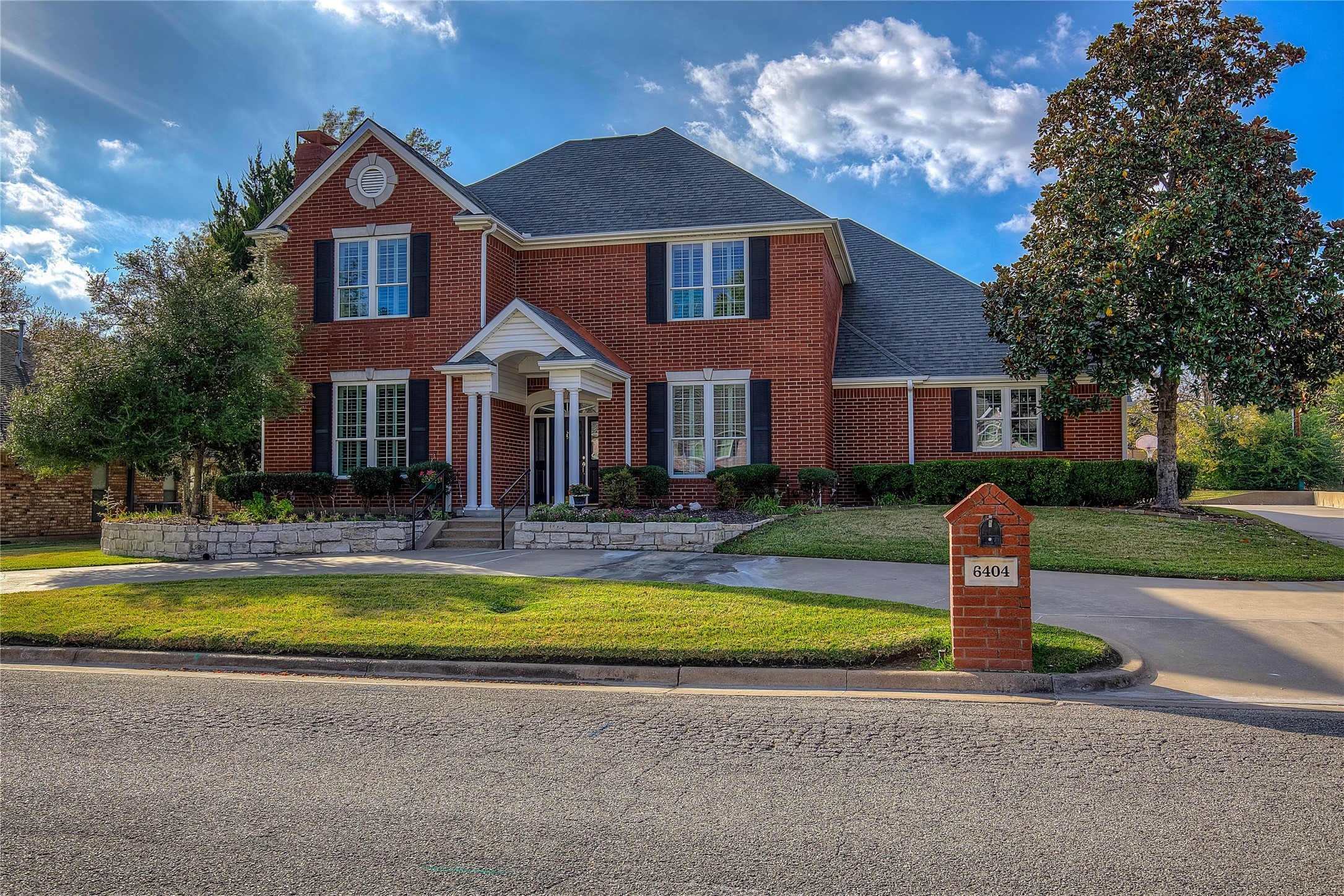 6404 Creekside Drive Greenville TX 75402