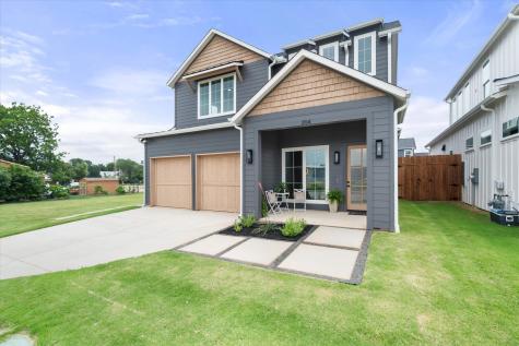 204 N Pine Street Roanoke TX 76262