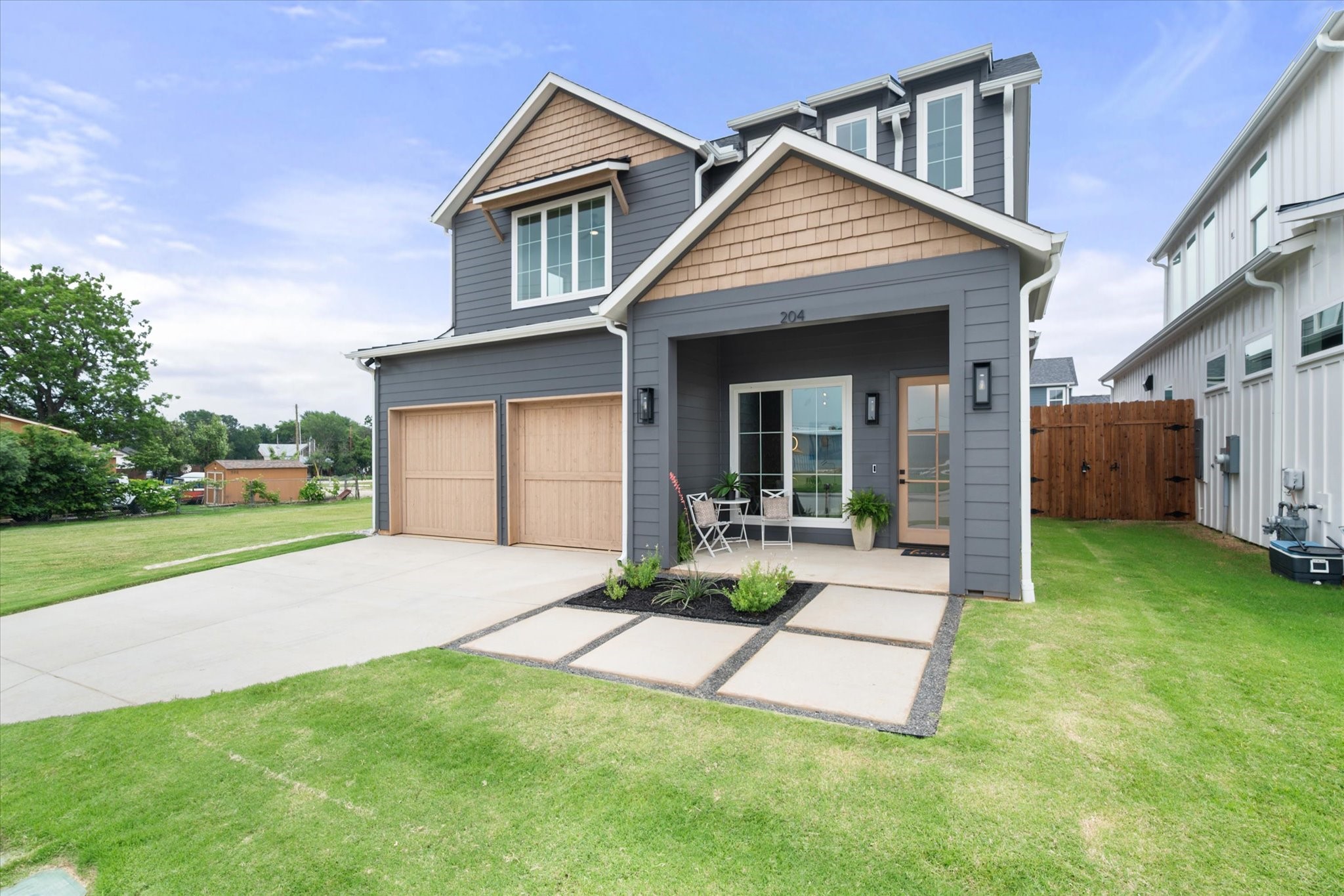204 N Pine Street Roanoke TX 76262