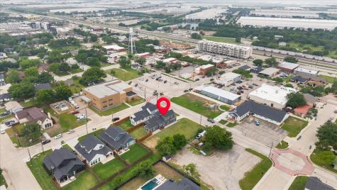 204 N Pine Street Roanoke TX 76262