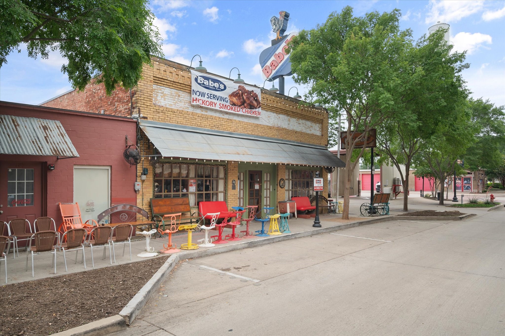 204 N Pine Street Roanoke TX 76262