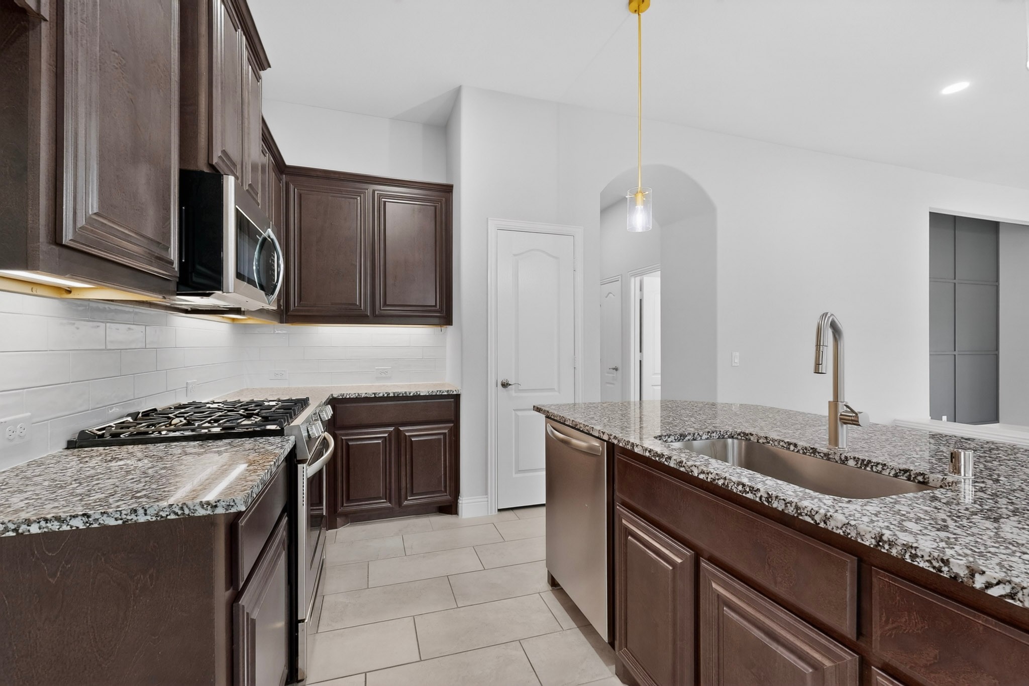 3818 Noblewood Drive Heartland TX 75126