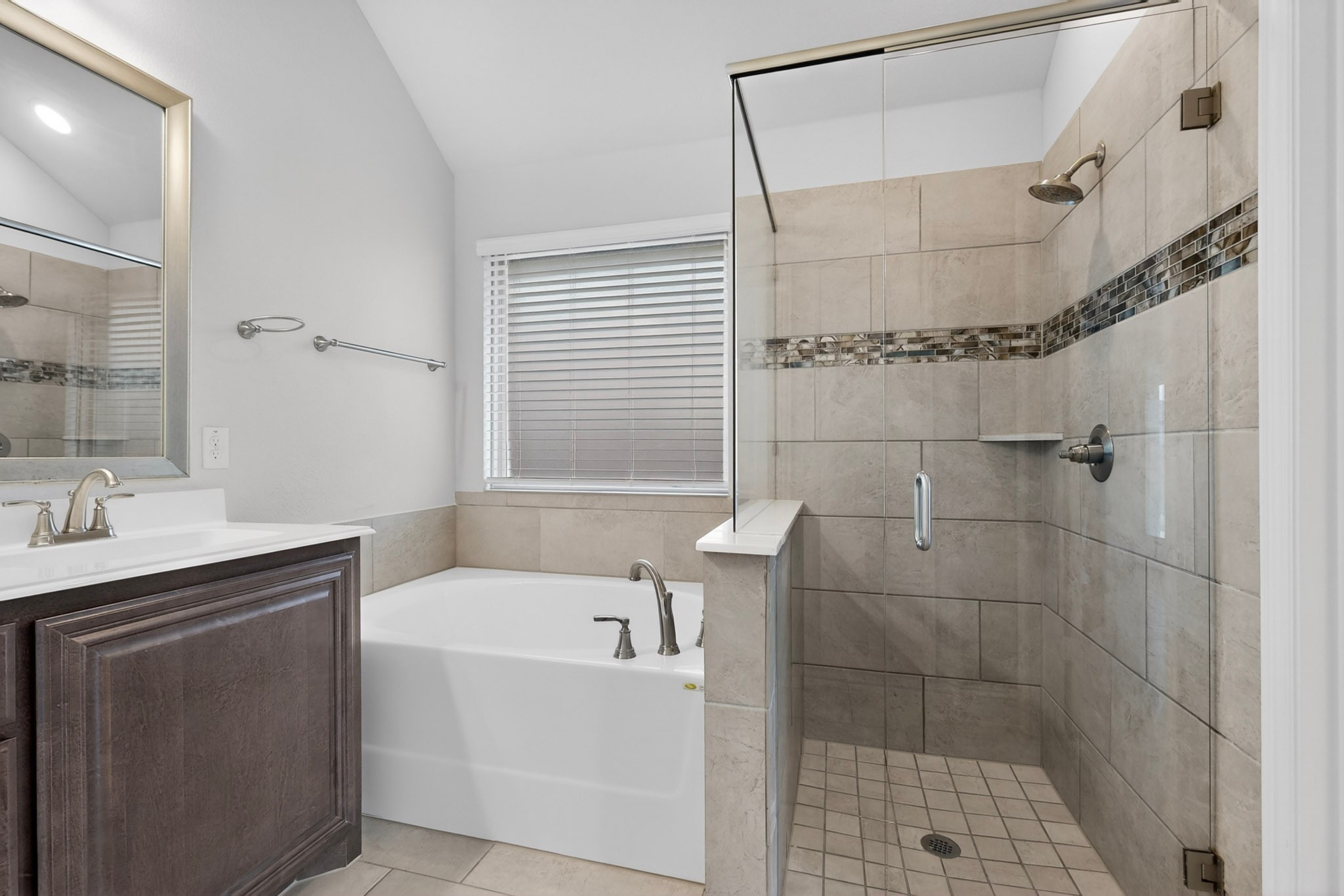 3818 Noblewood Drive Heartland TX 75126