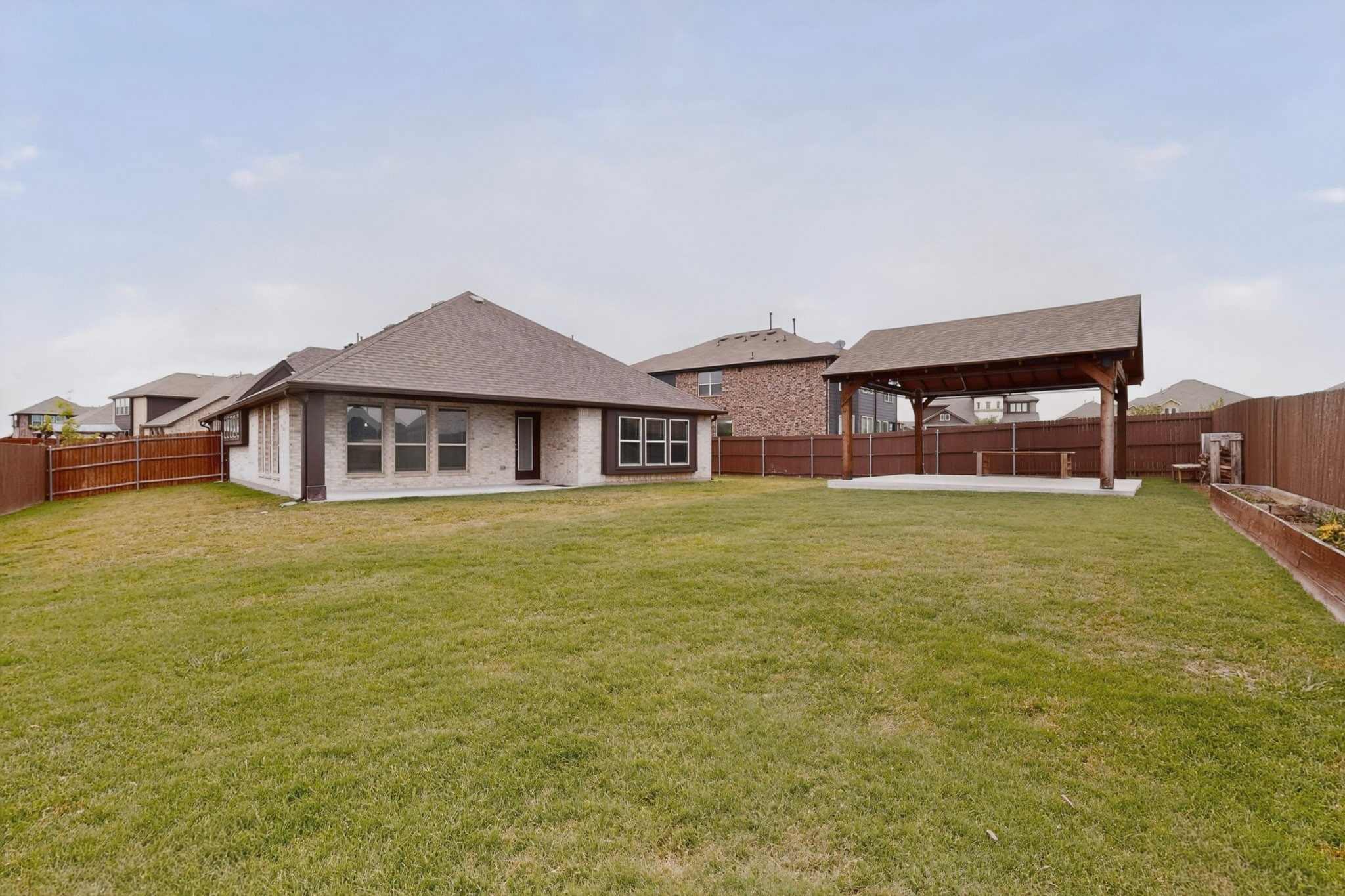 3818 Noblewood Drive Heartland TX 75126