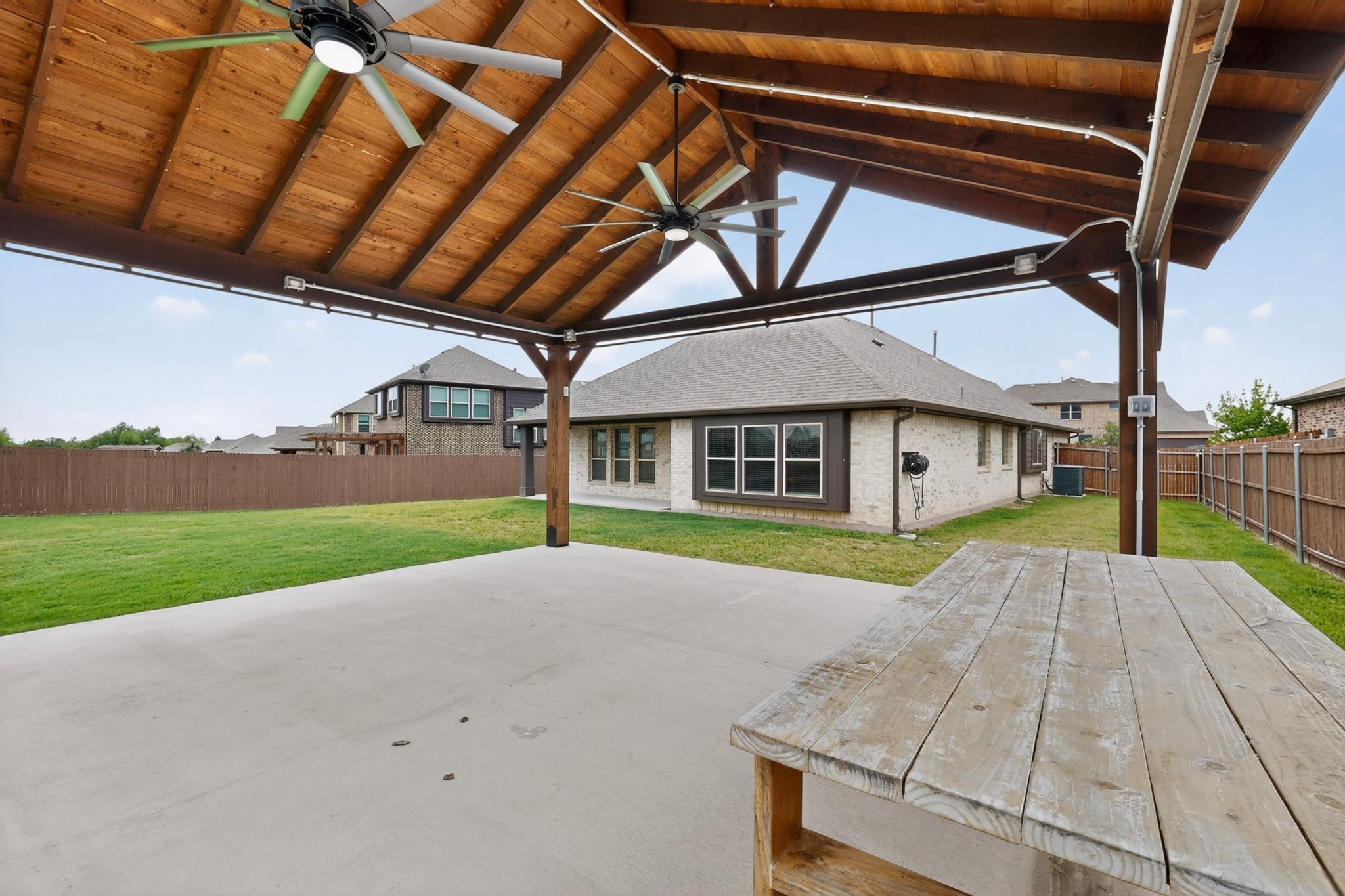 3818 Noblewood Drive Heartland TX 75126