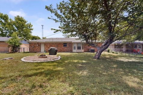 321 Redbud Street Rhome TX 76078