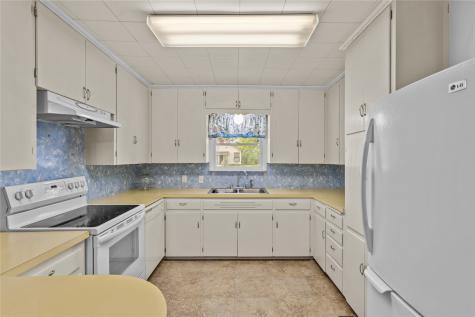 1403 W 5th Street Clifton TX 76634