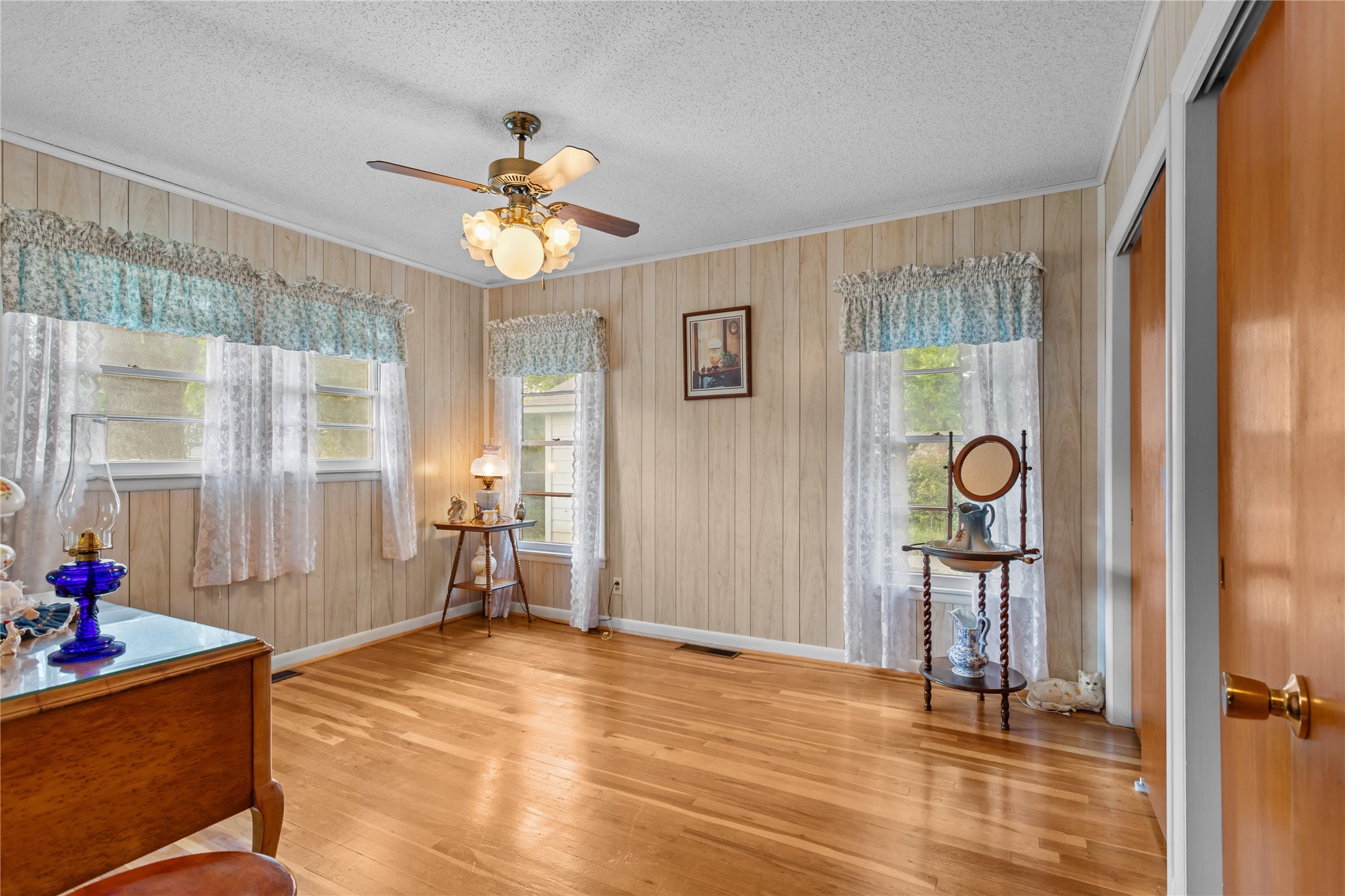 1403 W 5th Street Clifton TX 76634
