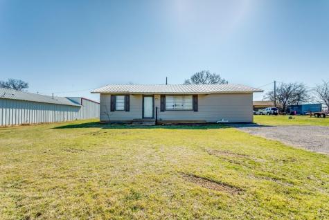 1475 N Main Street Jacksboro TX 76458