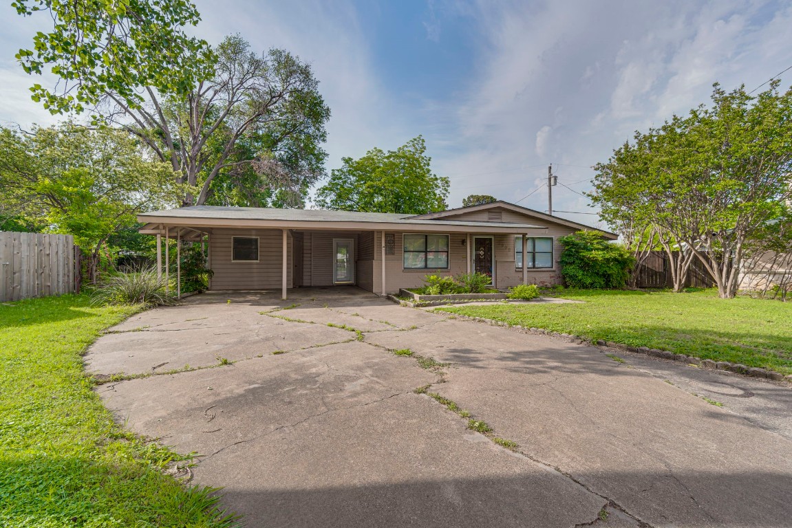 1802 Fowler Street Irving TX 75061