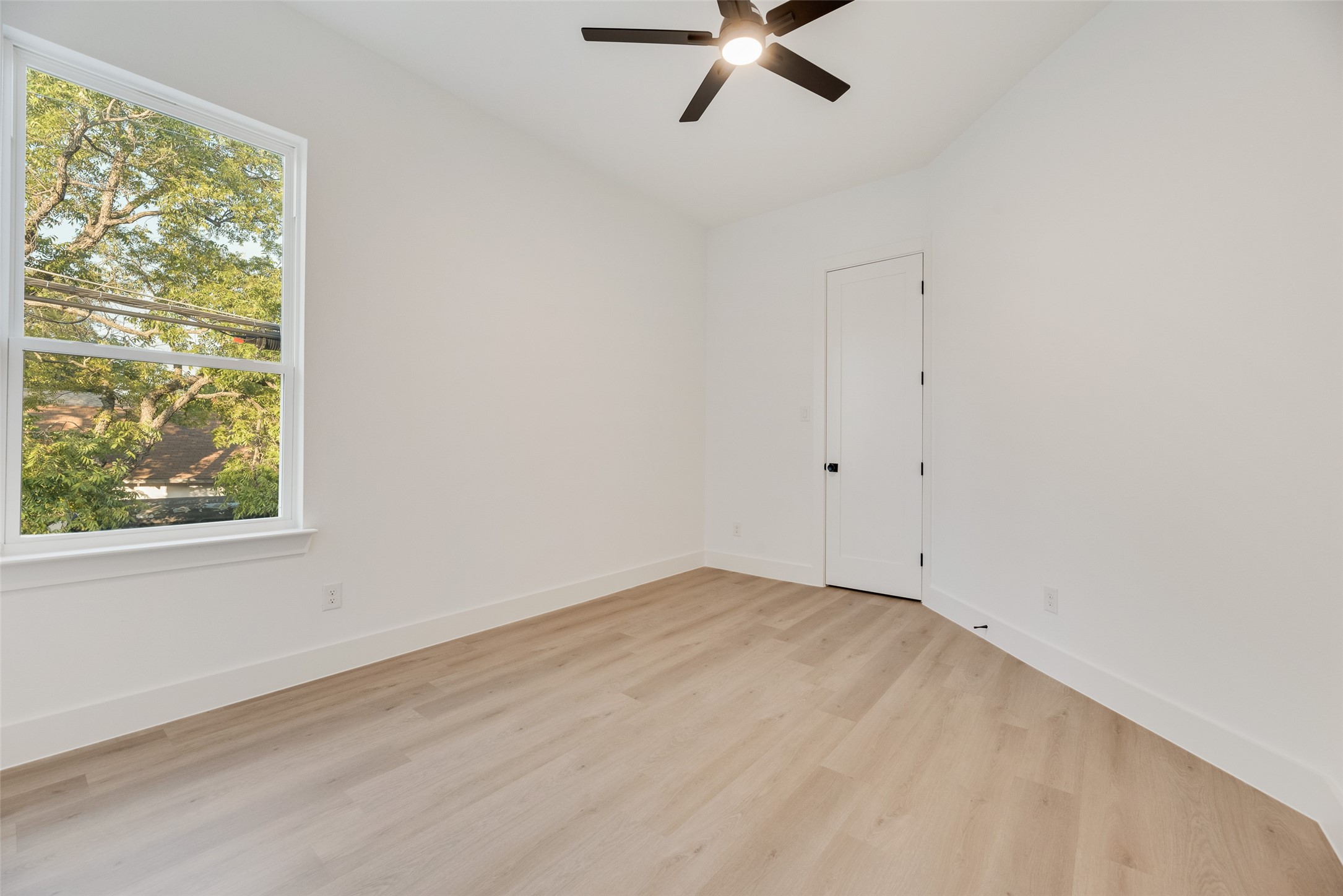 1651 E Overton Street Dallas TX 75216