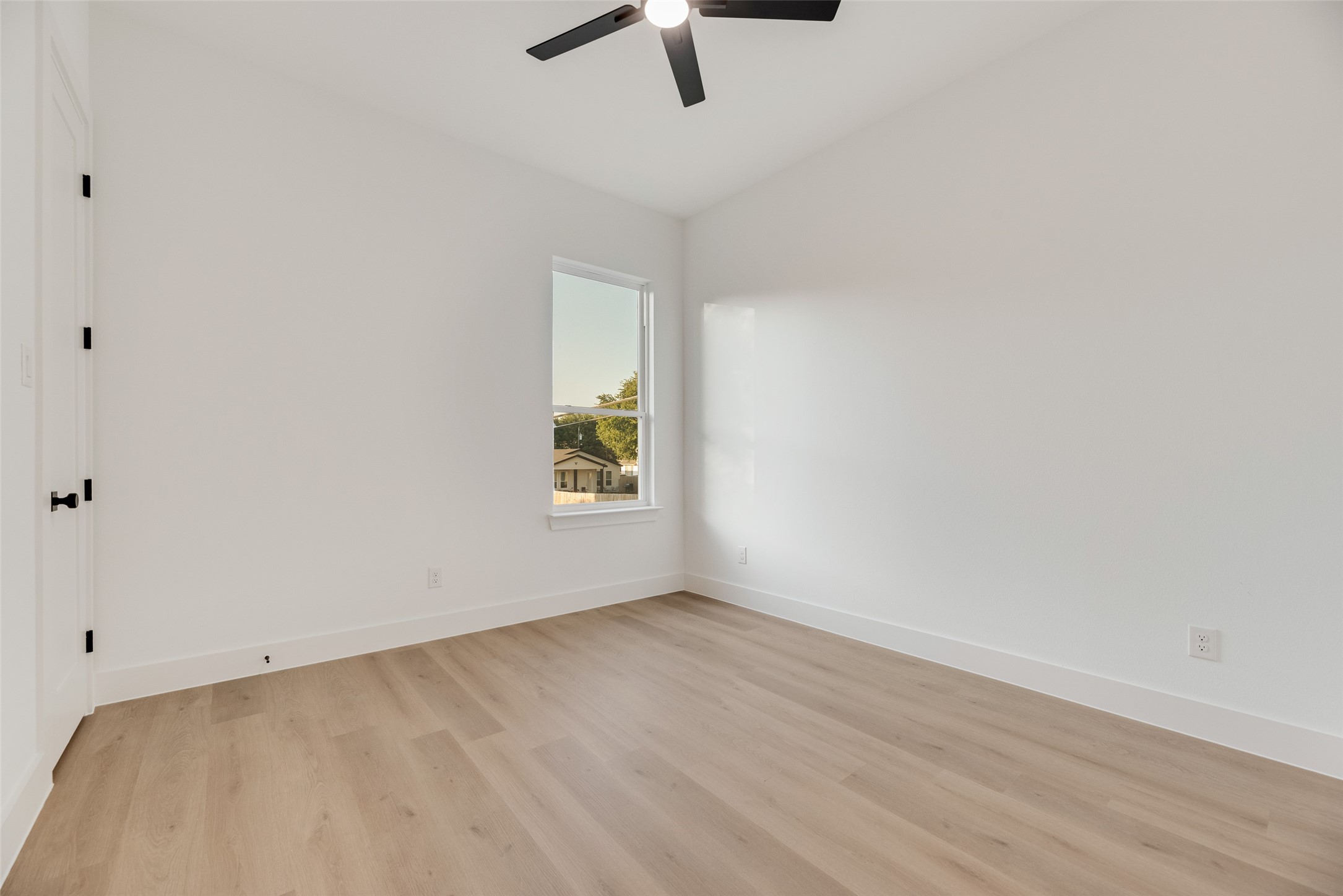 1651 E Overton Street Dallas TX 75216