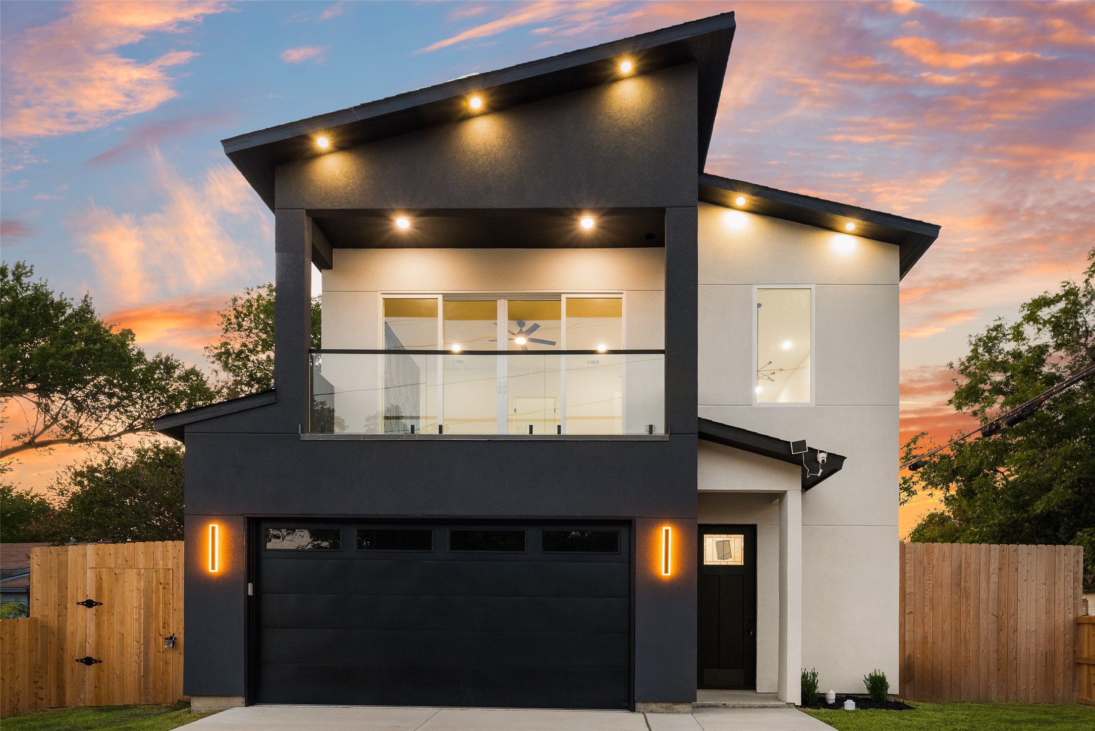 1651 E Overton Street Dallas TX 75216