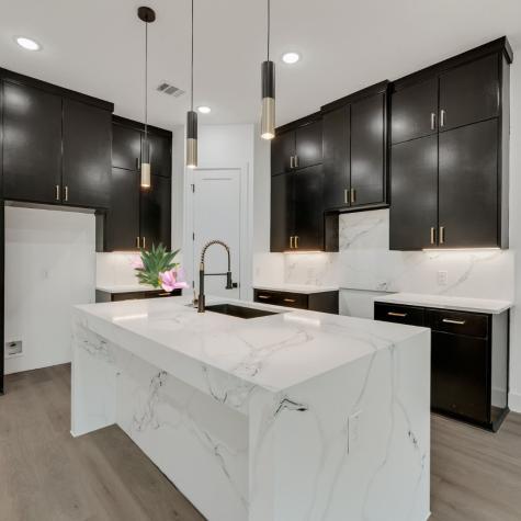 1651 E Overton Street Dallas TX 75216
