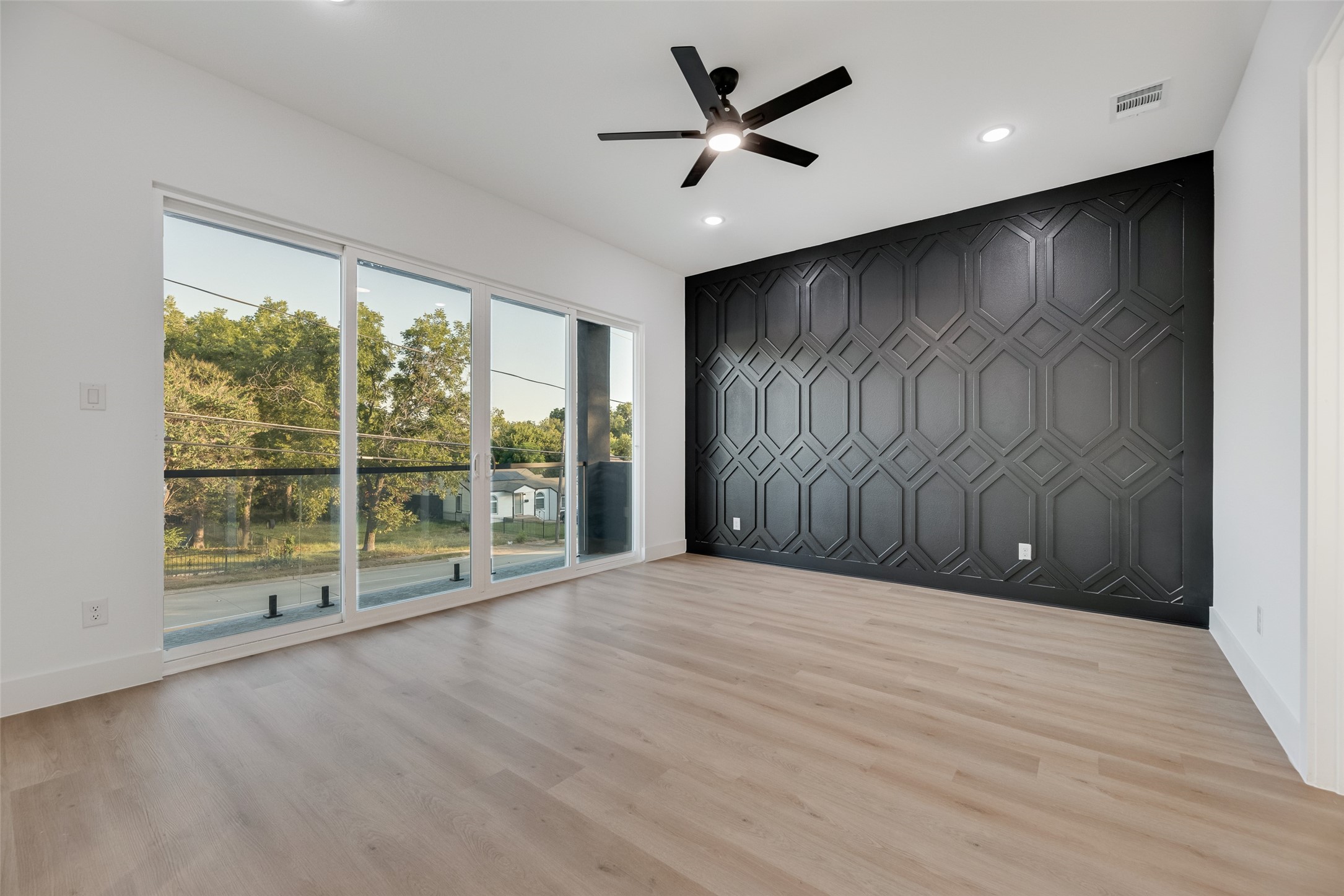 1651 E Overton Street Dallas TX 75216