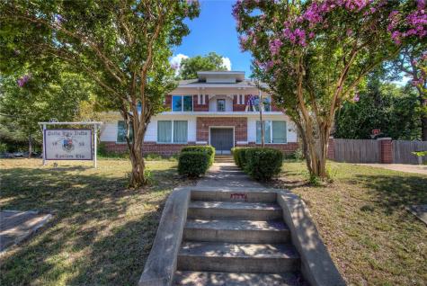 1803 Live Oak Street Commerce TX 75428