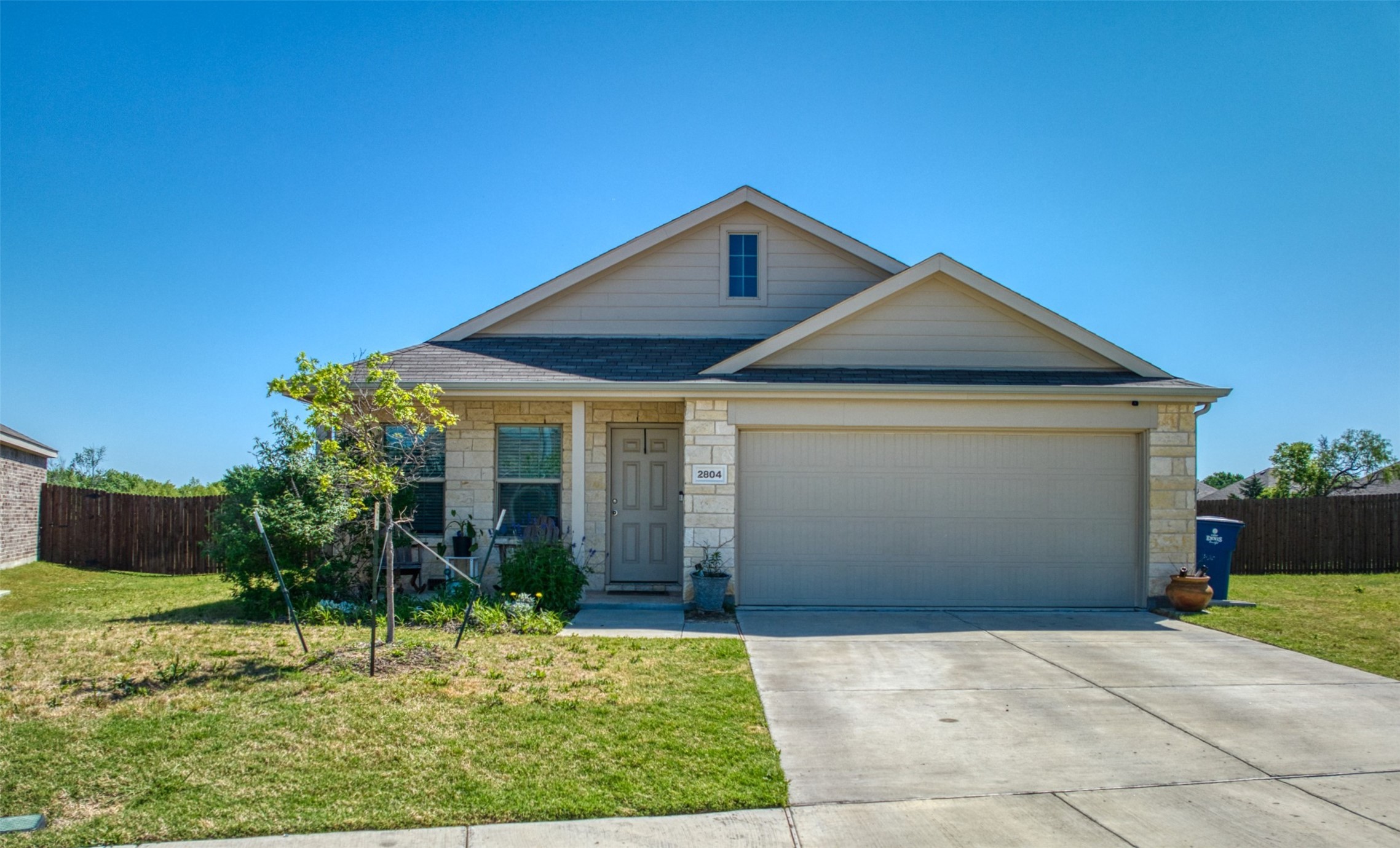 2804 Petal Lane Ennis TX 75119