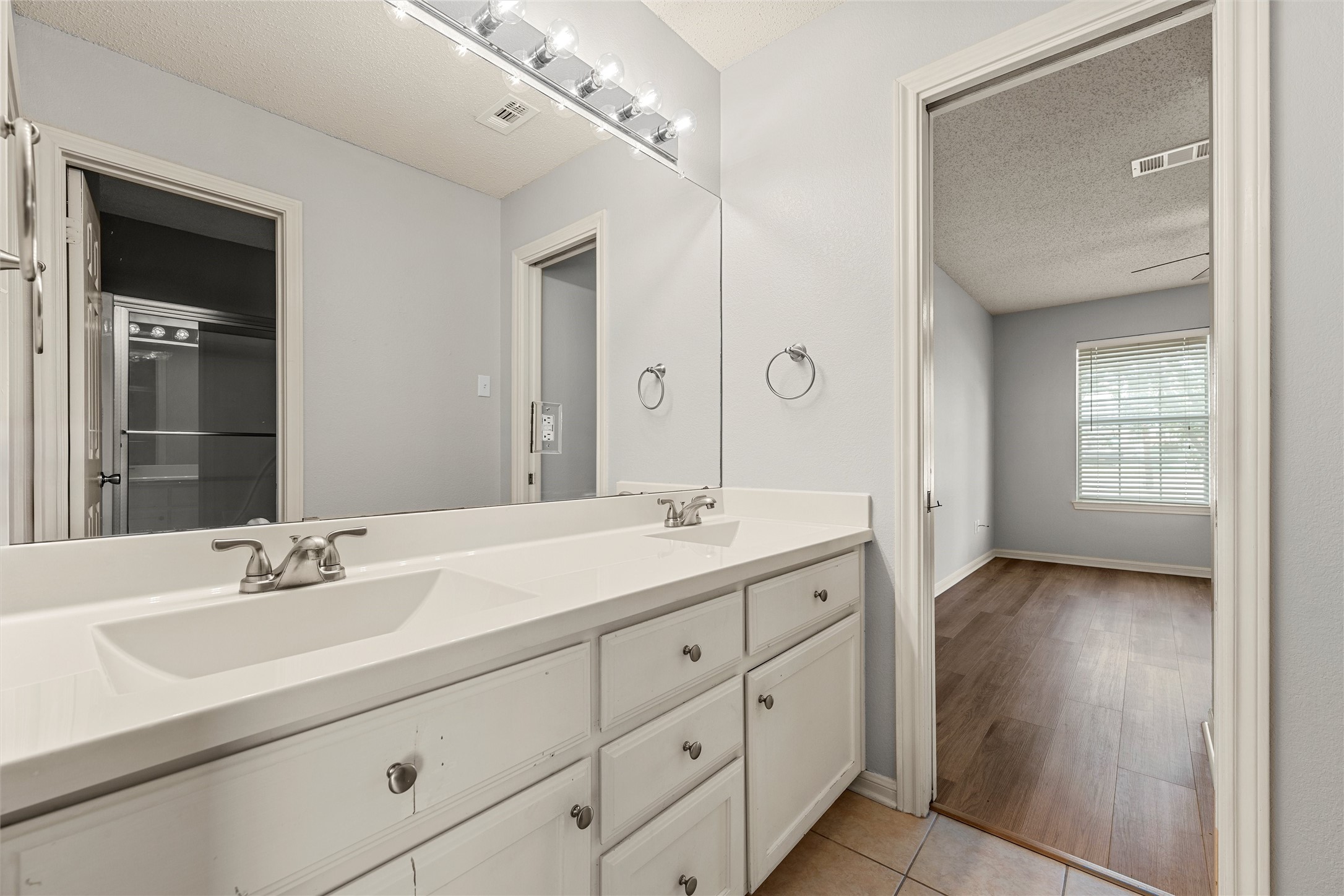 1118 Bagby Avenue Waco TX 76706