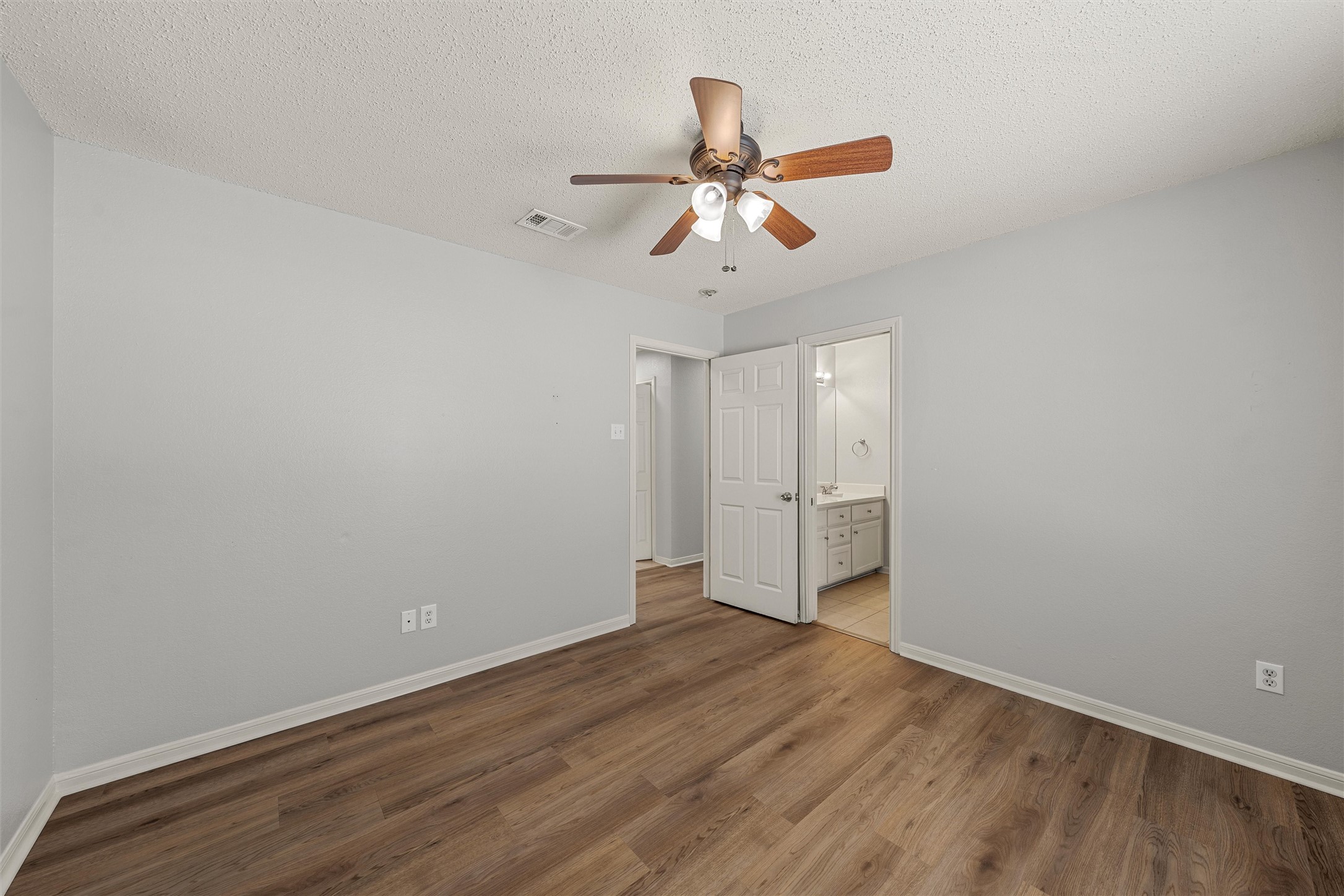 1118 Bagby Avenue Waco TX 76706