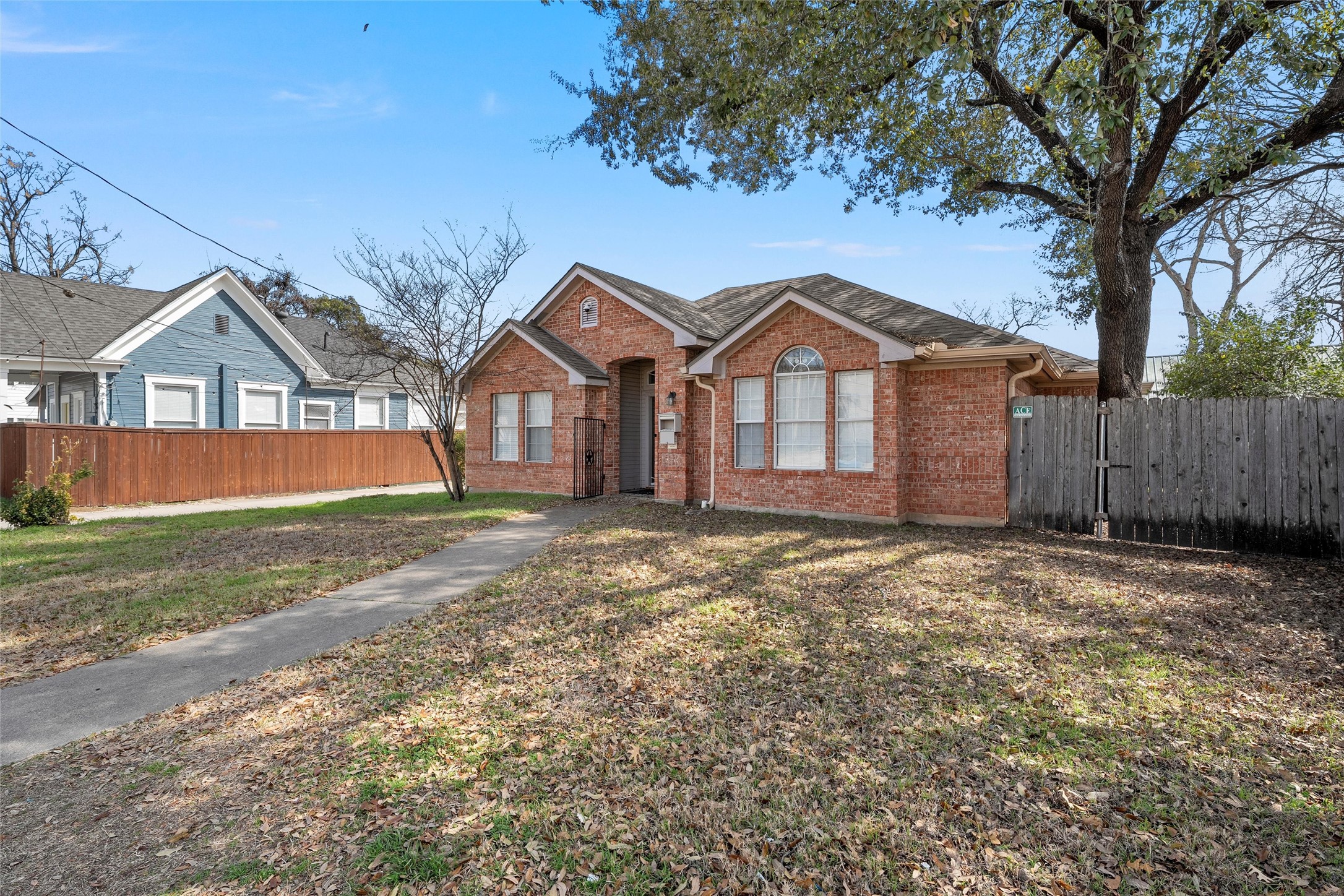 1118 Bagby Avenue Waco TX 76706