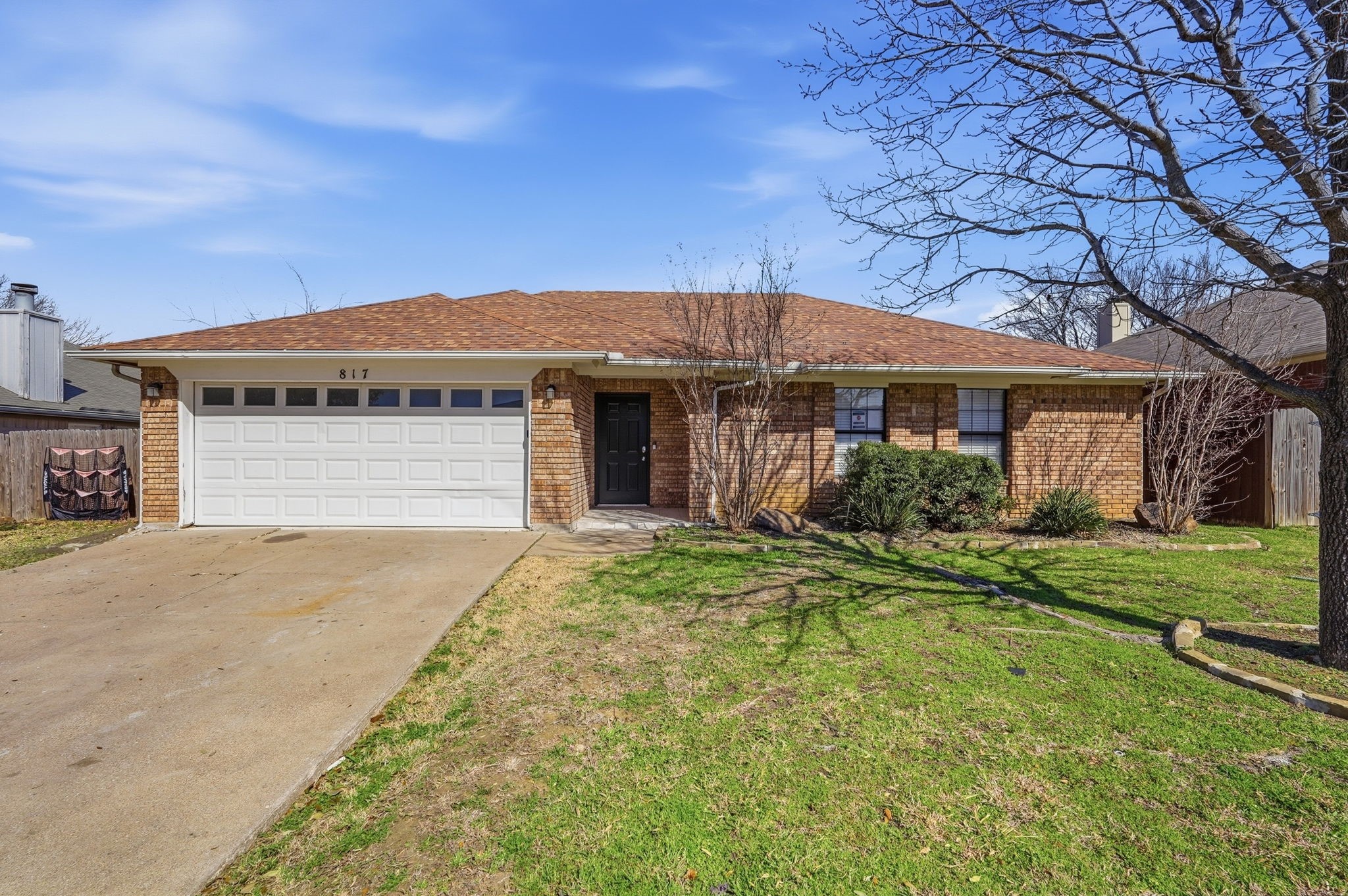 817 Ackers Drive Arlington TX 76001