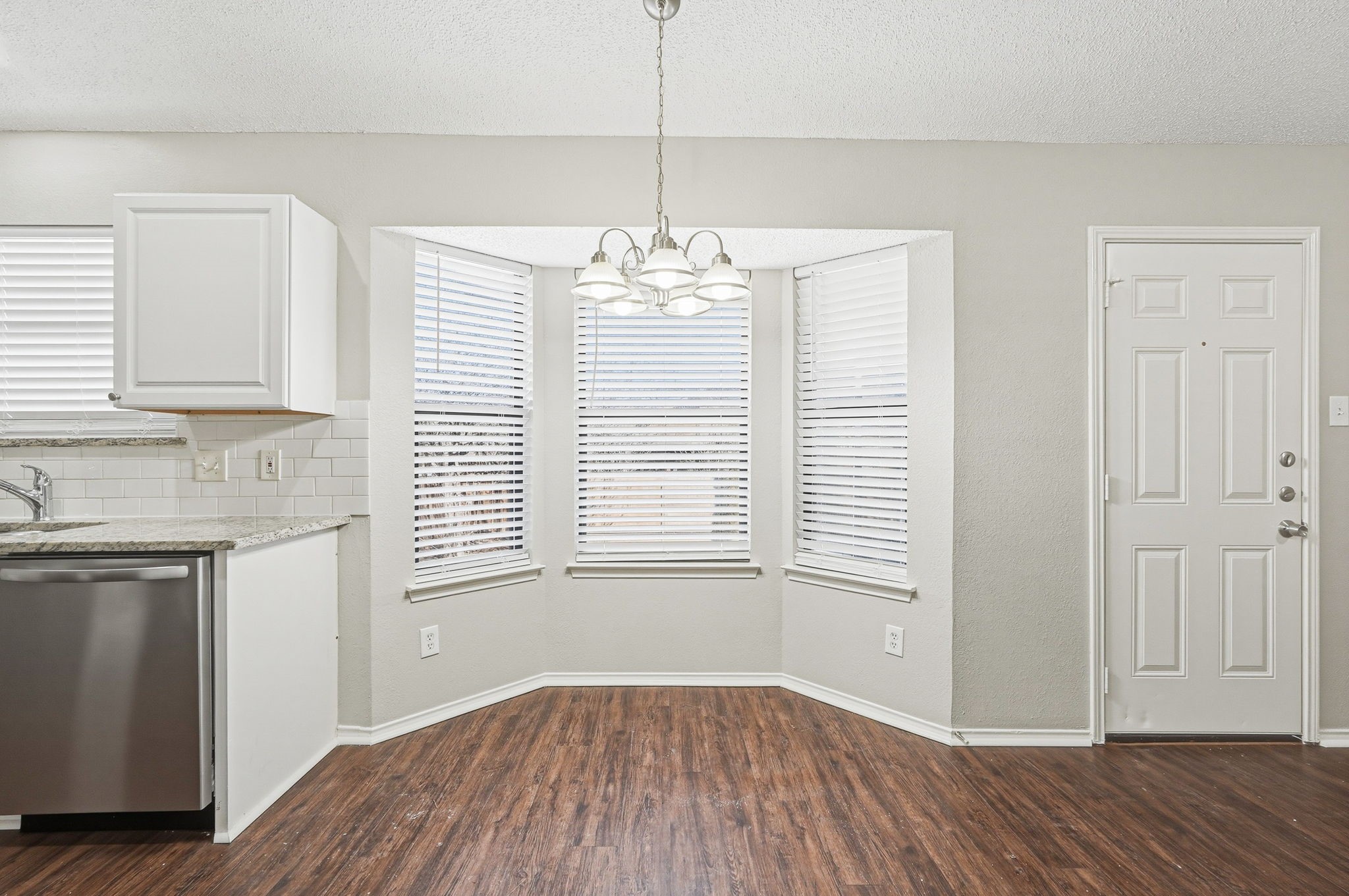 817 Ackers Drive Arlington TX 76001