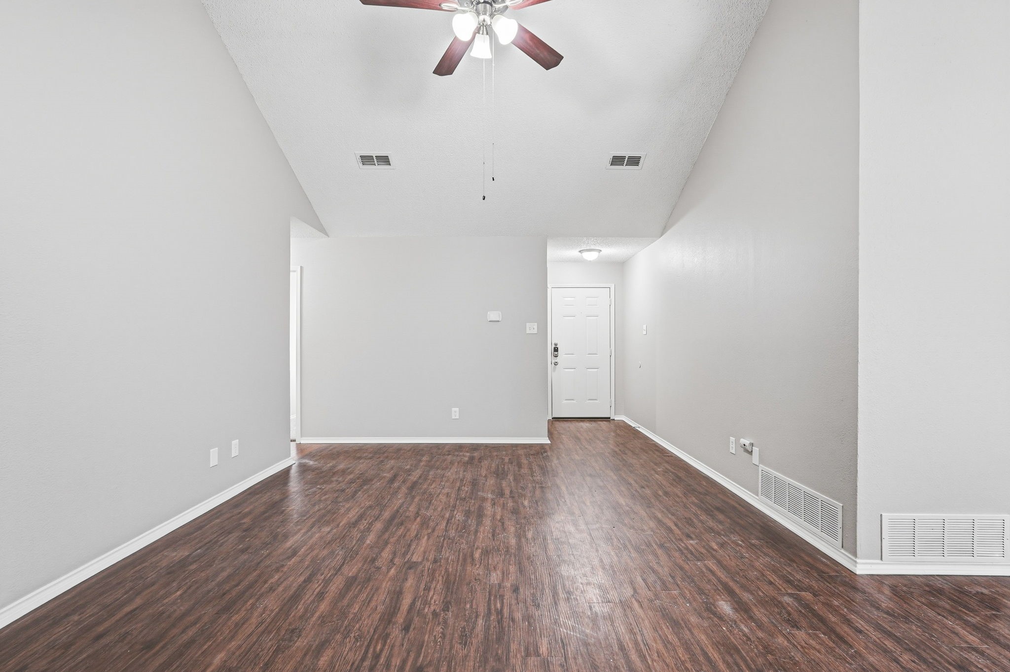 817 Ackers Drive Arlington TX 76001