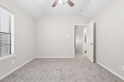 817 Ackers Drive Arlington TX 76001