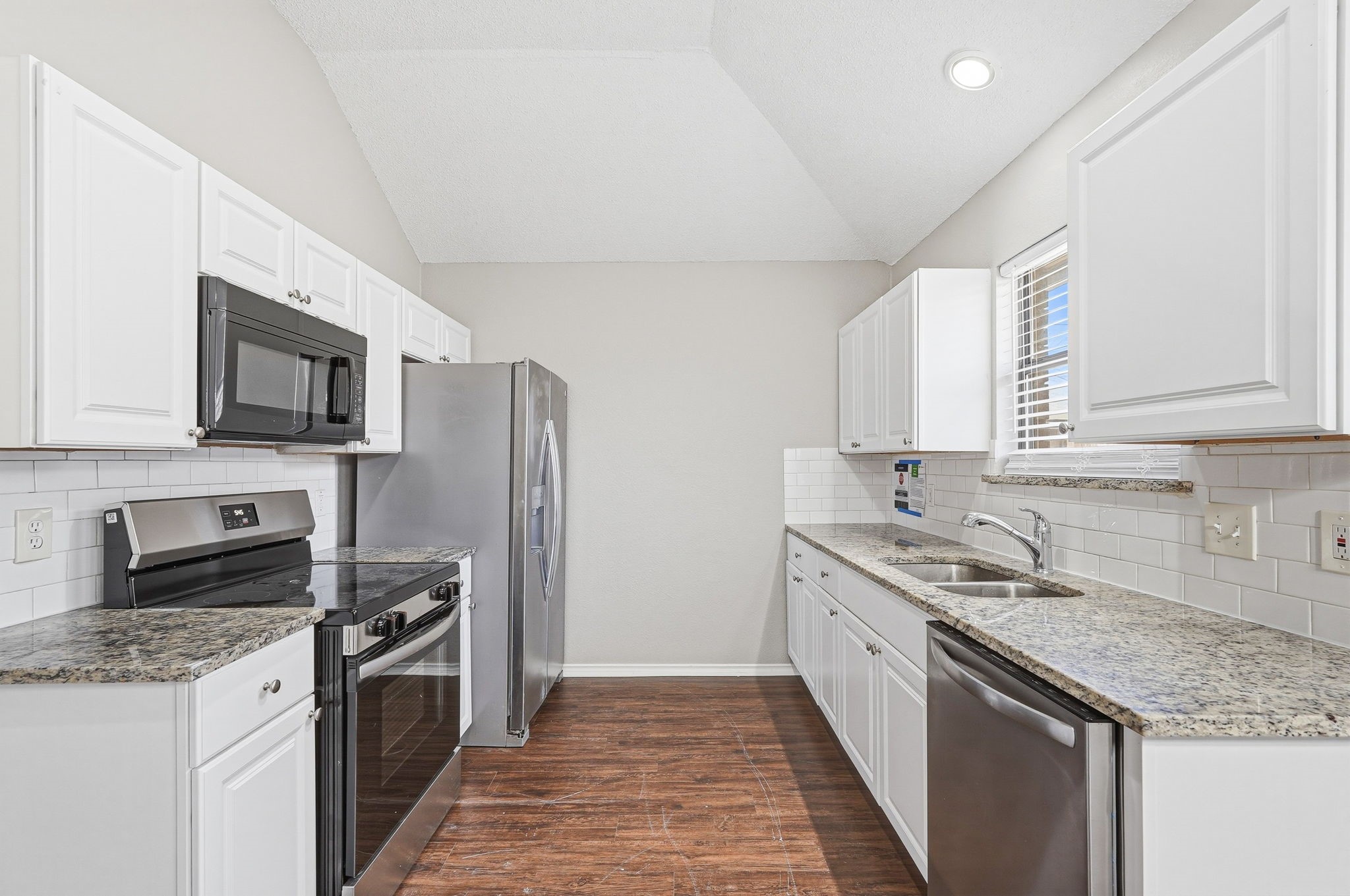 817 Ackers Drive Arlington TX 76001