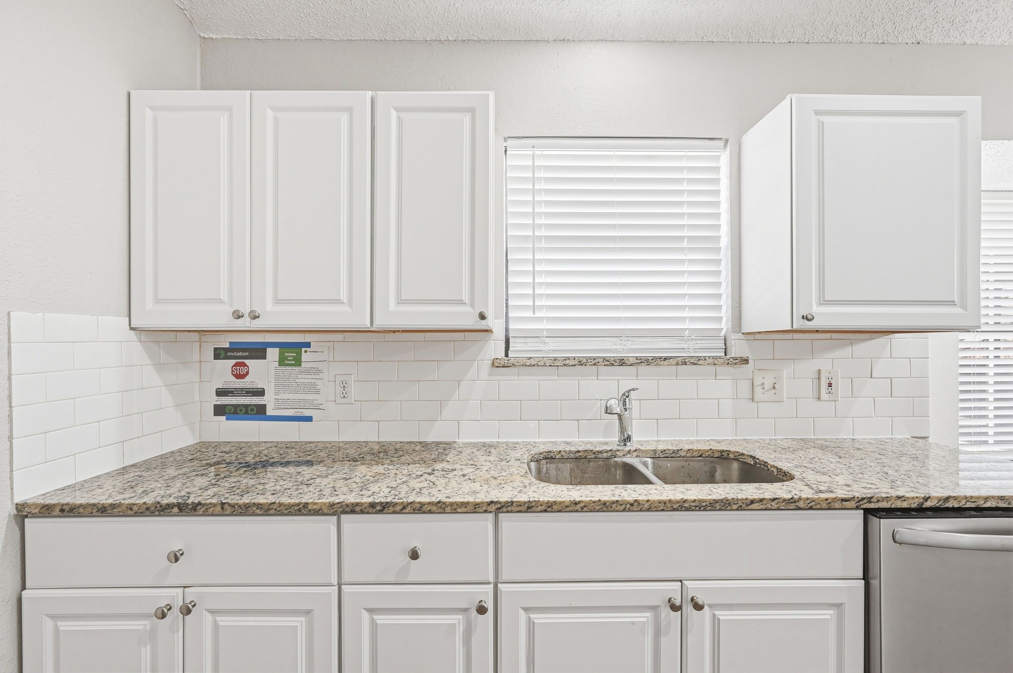 817 Ackers Drive Arlington TX 76001
