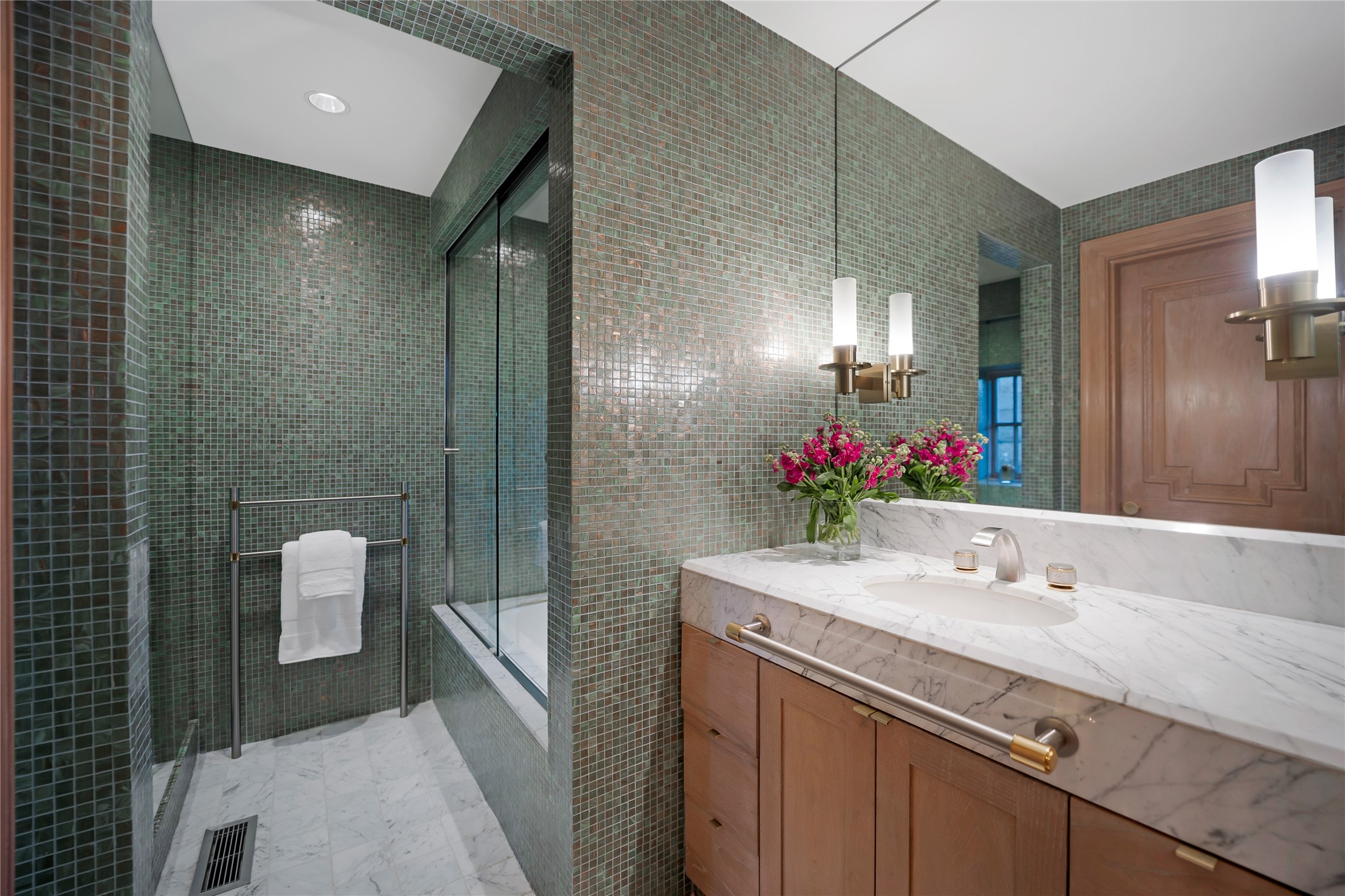 3901 Turtle Creek Boulevard, Residence 7 Dallas TX 75219