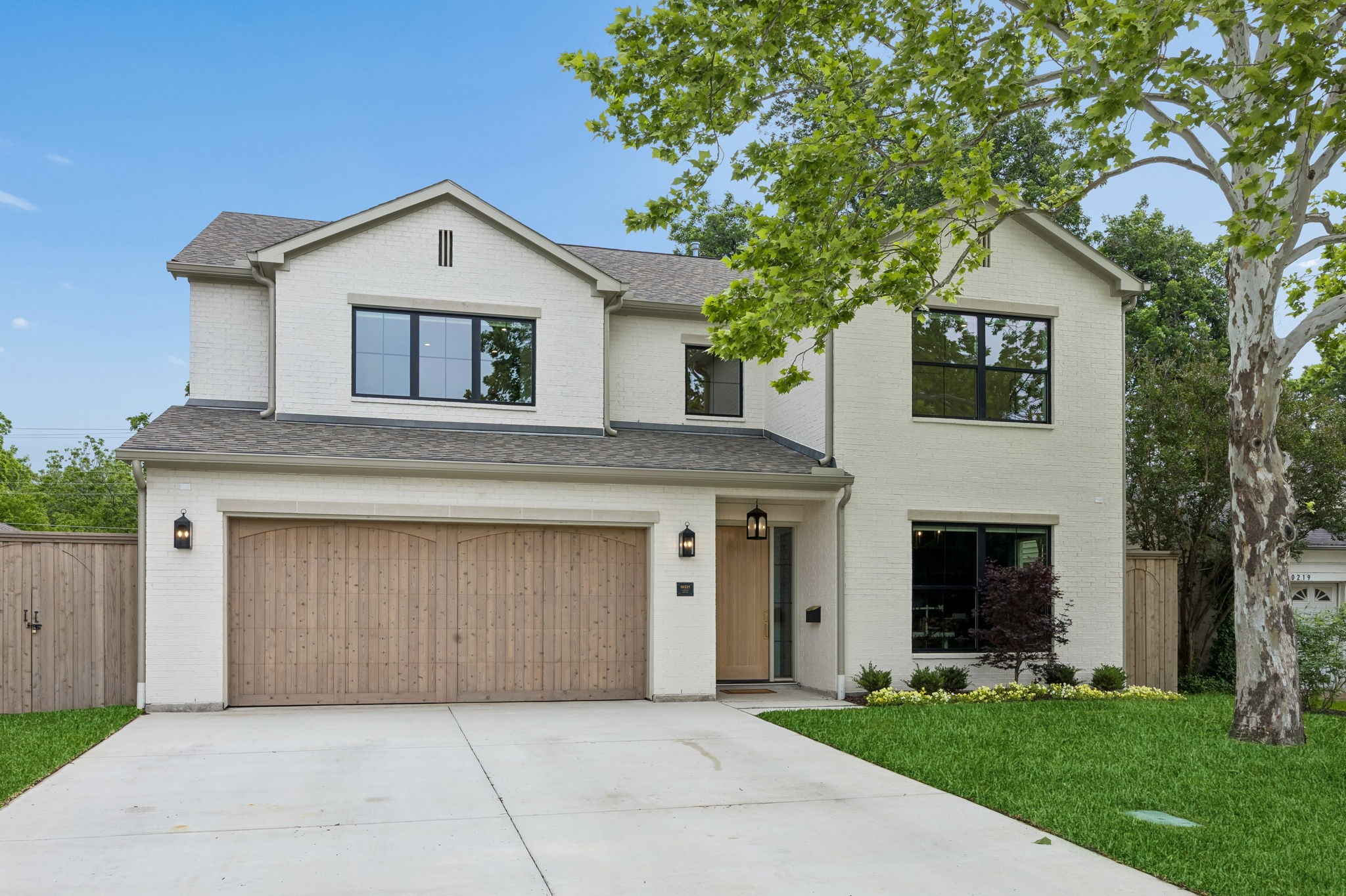 10215 Lynford Drive Dallas TX 75238